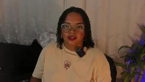 Snapshot of conielaurenth chatting on 05.18.26 conielaurenth online show from 05.18.26