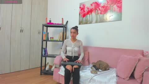 Snapshot of conni_f00x chatting on 06.24.26 conni_f00x online show from 06.24.26