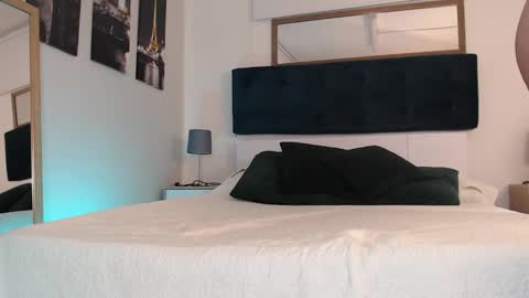 Snapshot of connie_haze chatting on 12.20.24 Connie online show from 12.20.24