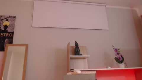 Snapshot of connie_haze chatting on 12.29.24 Connie online show from 12.29.24