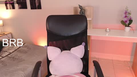 Snapshot of connie_haze chatting on 01.23.25 Connie online show from 01.23.25