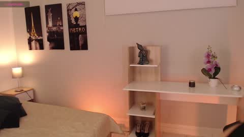 Snapshot of connie_haze chatting on 01.30.25 Connie online show from 01.30.25