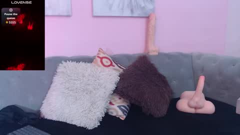 Snapshot of connie_haze chatting on 10.08.25 Connie online show from 10.08.25