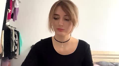 Snapshot of constancefanny chatting on 02.26.26 Amelia online show from 02.26.26