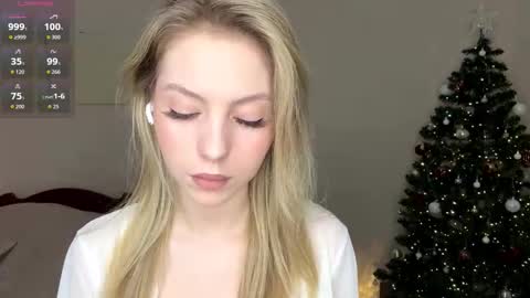 Hello im Sofia Welcme to my room .More hugs and kiss for you online show from 01.11.26