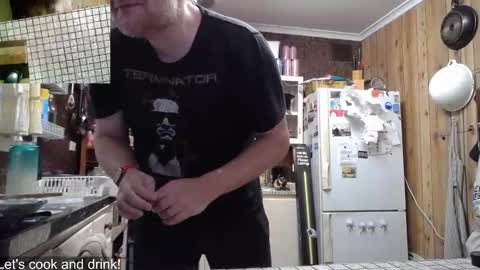 Snapshot of cookieliquor chatting on 09.15.25 Cookie - I do cooking streams occasionally. Next stream  online show from 09.15.25