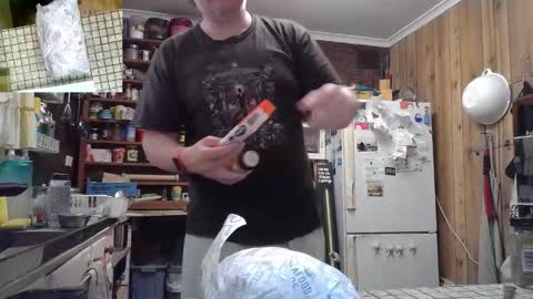 Snapshot of cookieliquor chatting on 09.19.25 Cookie - I do cooking streams occasionally. Next stream  online show from 09.19.25