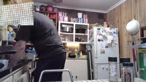 Snapshot of cookieliquor chatting on 09.21.25 Cookie - I do cooking streams occasionally. Next stream  online show from 09.21.25