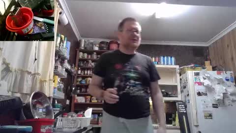 Snapshot of cookieliquor chatting on 10.08.25 Cookie - I do cooking streams occasionally. Next stream  online show from 10.08.25