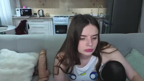 Snapshot of cookies_duo chatting on 04.24.26 Alice untill 16 th February online show from 04.24.26