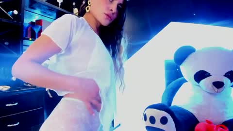 Coral  online show from 02.01.25