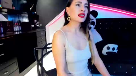 Coral  online show from 03.04.25