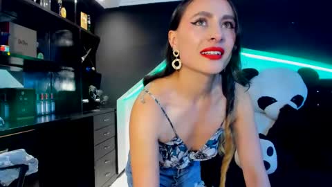 Coral  online show from 03.07.25