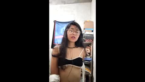 Snapshot of coralinebane chatting on 03.06.26 coralinebane online show from 03.06.26