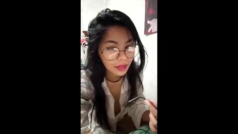 Snapshot of coralinebane chatting on 03.12.26 coralinebane online show from 03.12.26