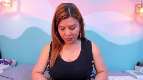 corina_taylor12 online show from 04.29.26