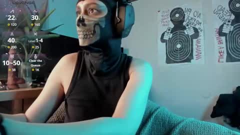 Snapshot of cos_operator chatting on 09.17.25 cos_operator online show from 09.17.25