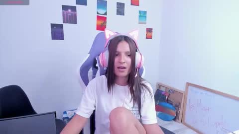 Snapshot of cositarika__ chatting on 02.07.26 Lunita online show from 02.07.26