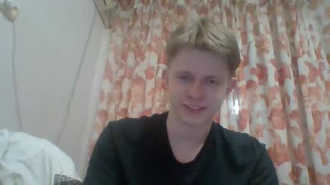 Snapshot of cosm2312 chatting on 04.14.26 Andrew online show from 04.14.26