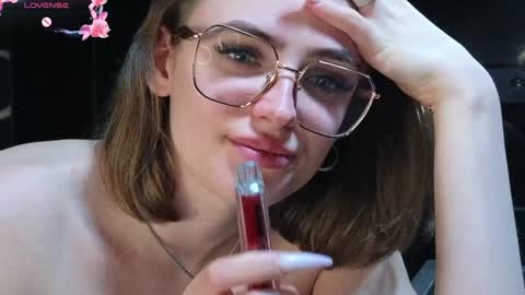 Snapshot of cosmicwish69 chatting on 12.08.24 Lili online show from 12.08.24