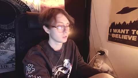 Snapshot of cosmonudes chatting on 02.01.26 Barry online show from 02.01.26