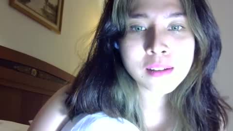 Snapshot of cottoncandygirl9898 chatting on 12.25.24 Liz Gwyneth Charlota online show from 12.25.24