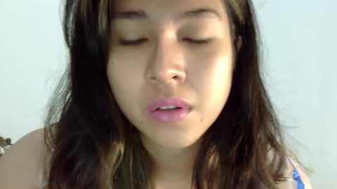 Snapshot of cottoncandygirl9898 chatting on 12.29.24 Liz Gwyneth Charlota online show from 12.29.24