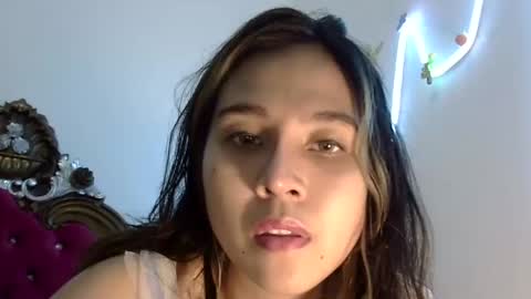 Snapshot of cottoncandygirl9898 chatting on 02.12.25 Liz Gwyneth Charlota online show from 02.12.25