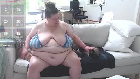 Snapshot of cougar_bbw chatting on 05.19.26 cougar bbw online show from 05.19.26