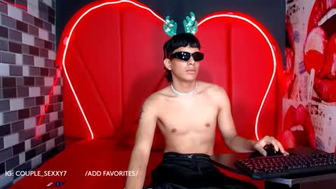 Snapshot of couple_sexxy7 chatting on 12.20.24 MIA LIZ AND SAM online show from 12.20.24