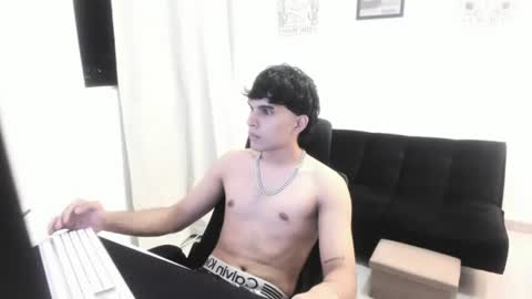 Snapshot of couple_sexxy7 chatting on 07.23.26 MIA LIZ AND SAM online show from 07.23.26