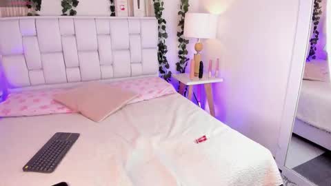 lola y juan online show from 12.14.25