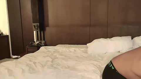 Sandra and Tom online show from 01.18.25