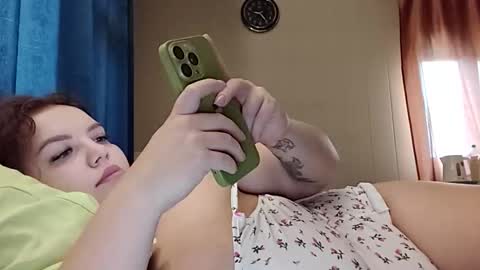 Snapshot of courteous_raspberrrry chatting on 10.21.25 Rose Roys my  online show from 10.21.25