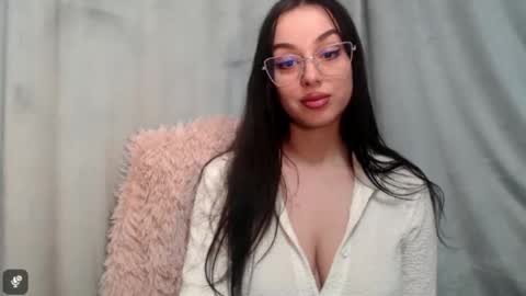 Snapshot of courtney_lux chatting on 02.05.26 Courtney online show from 02.05.26