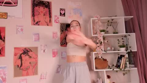 Snapshot of coventinahazleton chatting on 09.13.25 Yuna online show from 09.13.25