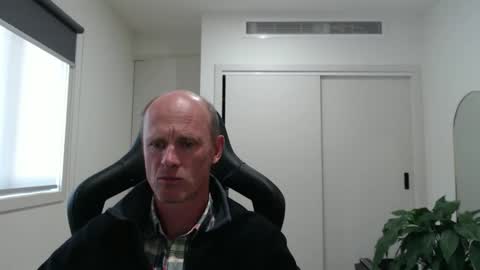 Snapshot of cptduckpants chatting on 11.19.25 cptduckpants online show from 11.19.25