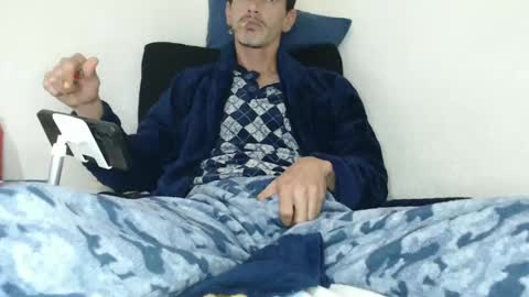 Snapshot of cr7ofcock chatting on 01.04.25 cr7ofcock online show from 01.04.25