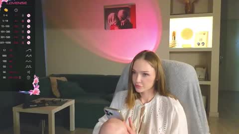 Snapshot of cravelucy chatting on 11.14.25 lucy online show from 11.14.25