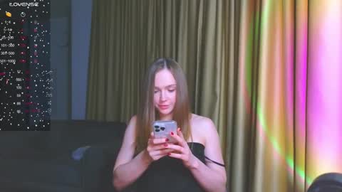 Snapshot of cravelucy chatting on 03.24.26 lucy online show from 03.24.26