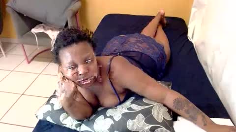 Snapshot of crazeass chatting on 02.26.26 crazeass online show from 02.26.26