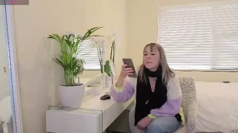 Snapshot of crazy_ass_stacy chatting on 06.15.26 Stacy 2pm to 6pm mon-fri 3 CAT online show from 06.15.26