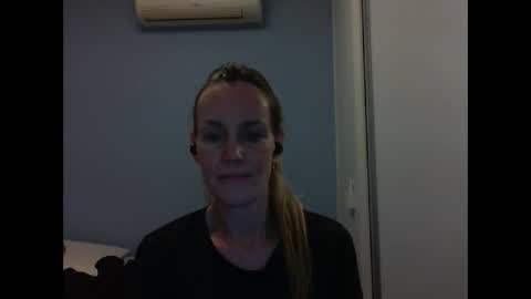 Anny online show from 09.11.25