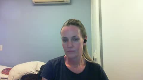 Anny online show from 10.06.25