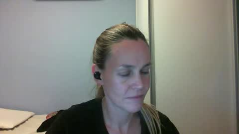 Anny online show from 10.20.25