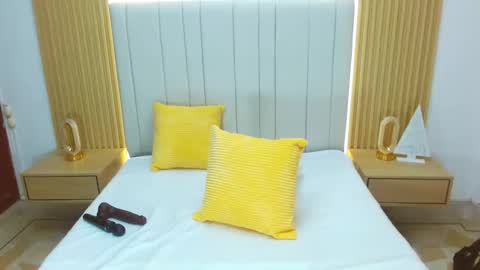 Sara online show from 12.14.25