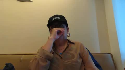 Snapshot of crazychika chatting on 04.28.26 Kelly online show from 04.28.26