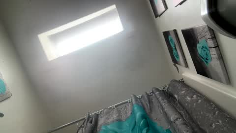 Snapshot of crazydill28 chatting on 09.10.25 crazydill28 online show from 09.10.25