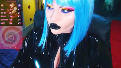 Roxy online show from 10.29.25