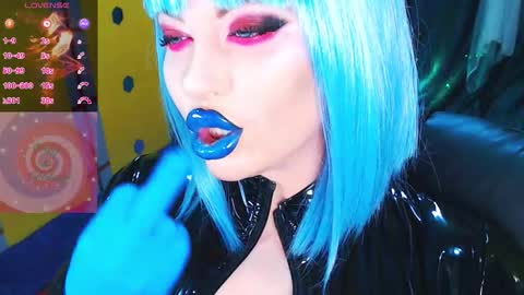 Roxy online show from 11.28.25